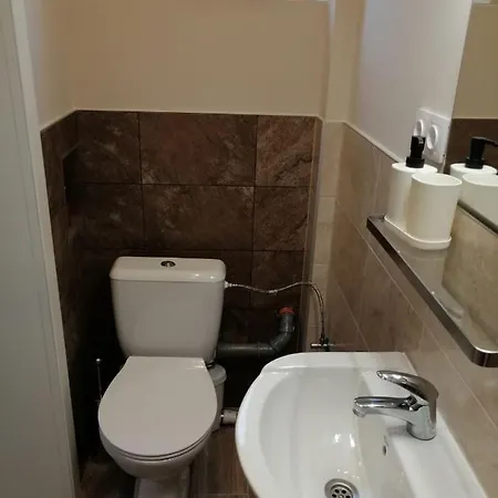 Апартамент С Две Спални В Центъра На Варна/Two Bedroom Apartment In Varna Center Varna
