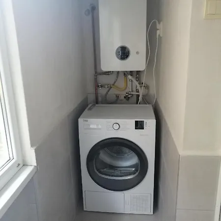 Апартамент С Две Спални В Центъра На Варна/Two Bedroom Apartment In Varna Center